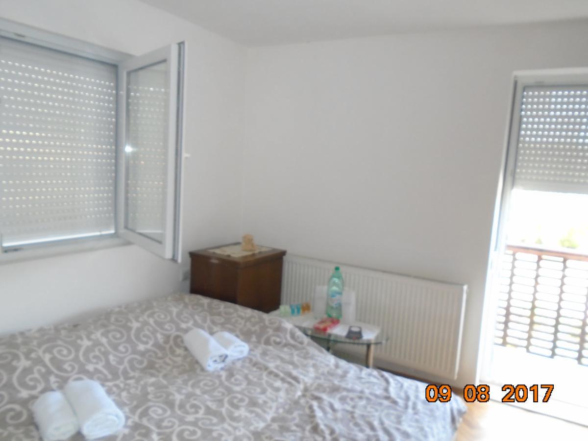 Guesthouse Kuzmanovic Guča Zewnętrze zdjęcie