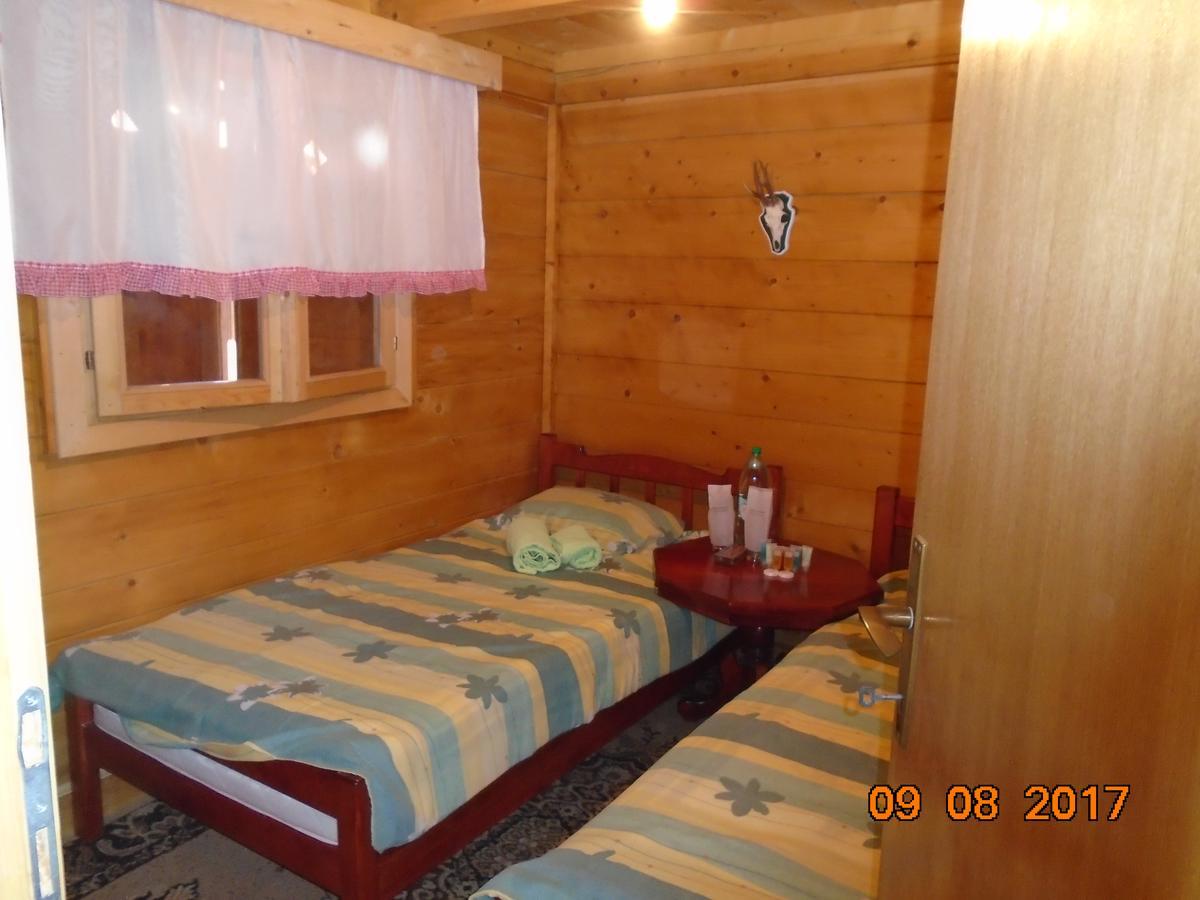 Guesthouse Kuzmanovic Guča Zewnętrze zdjęcie