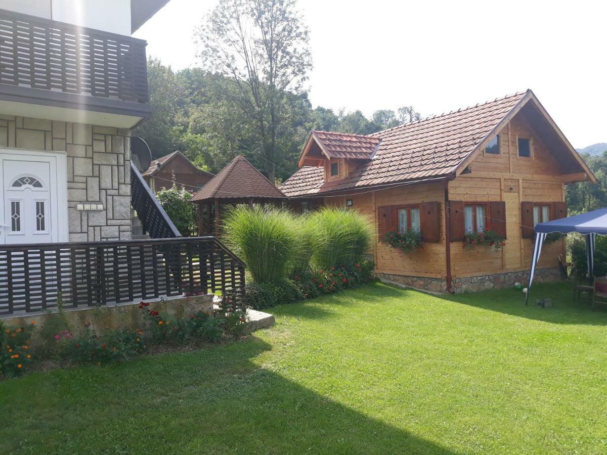 Guesthouse Kuzmanovic Guča Zewnętrze zdjęcie