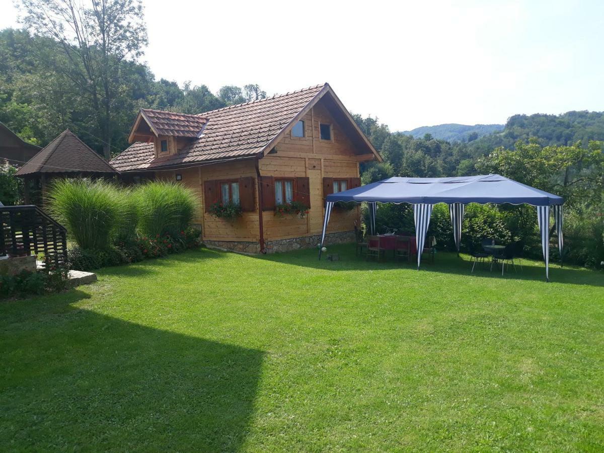 Guesthouse Kuzmanovic Guča Zewnętrze zdjęcie