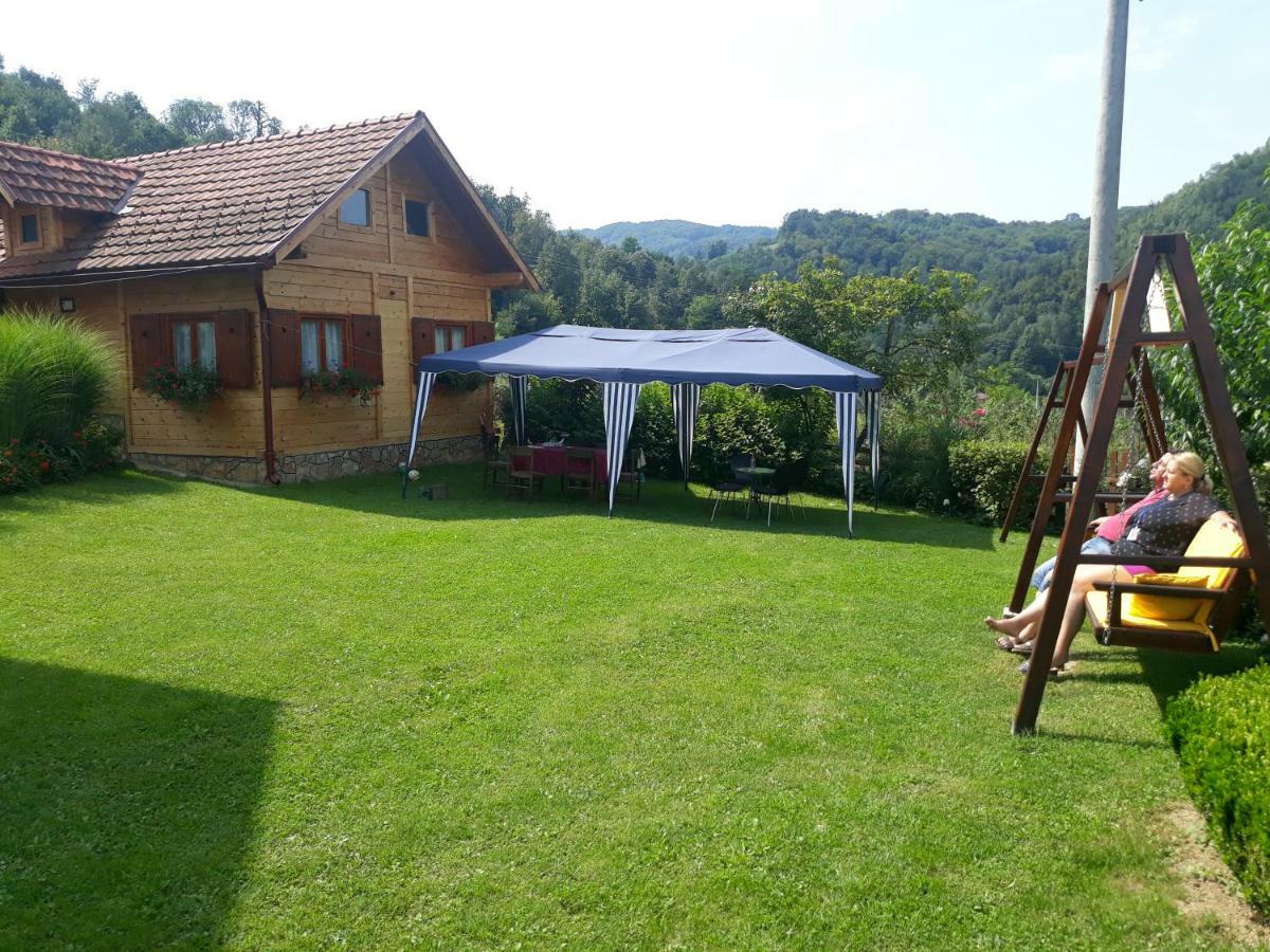 Guesthouse Kuzmanovic Guča Zewnętrze zdjęcie